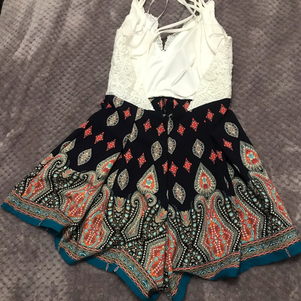 Romper - Picture 2 of 4